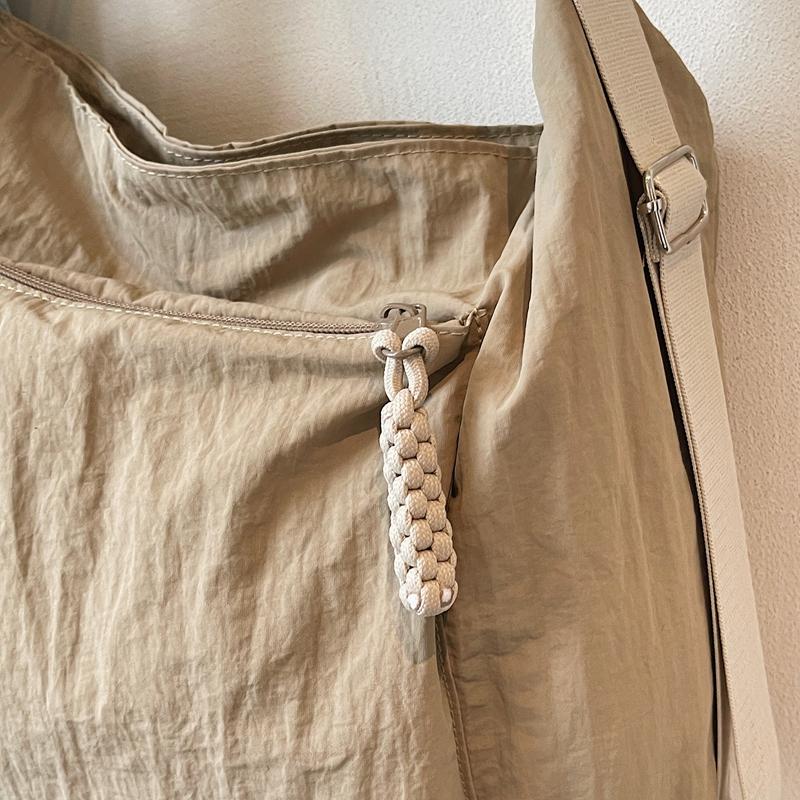 Large Capacity Bag Women's Shoulder Crossbody Bag Commuter Lightweight Tote Bag