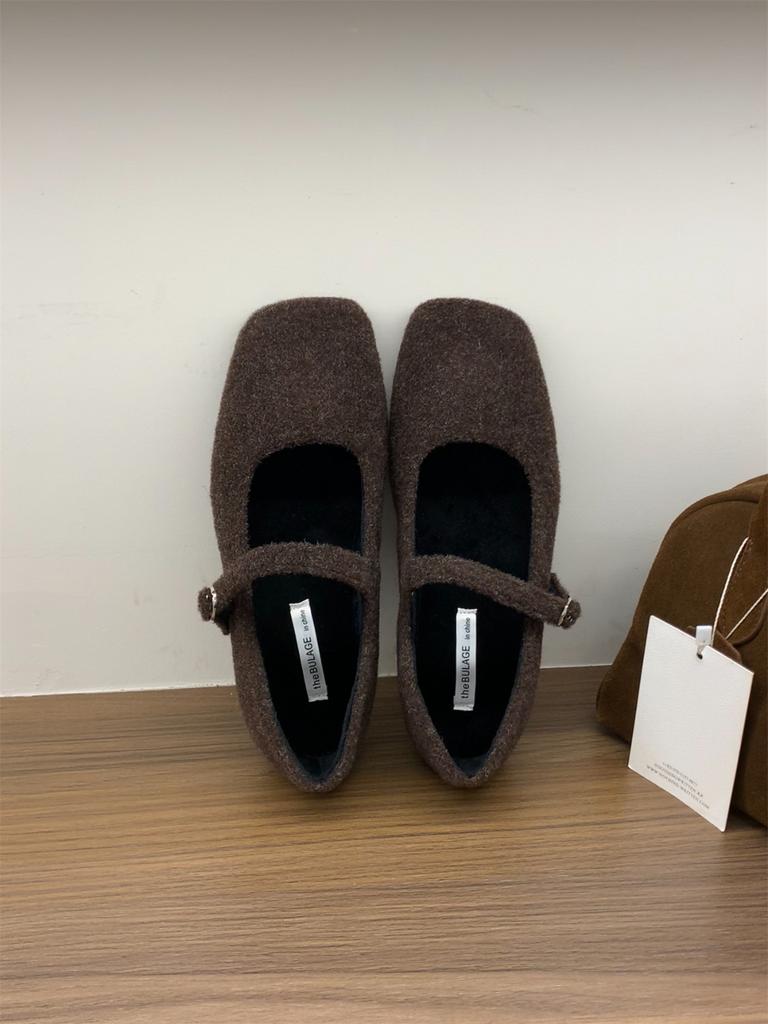French Flat-bottomed Velvet Mary Jane Fluffy Shoes Women's Shoes Wear 2025 Autumn and Winter Retro Suede Evening Shoes