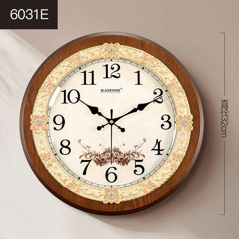 Retro Solid Wood Wall Clock, Living Room Home Fashion Wall-mounted Timepiece, Round High-end Silent Wall-mounted Watch