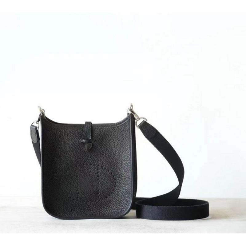 

2025 Нова Жіноча Сумка з Натуральної Шкіри Першого Шару Теляча Шкіра ТС 16 Сумка І Ф Лінь Вощена Нитка Сумка на Одне Плече Кросбоді Міжкордонна 16x18x5cm чорний
