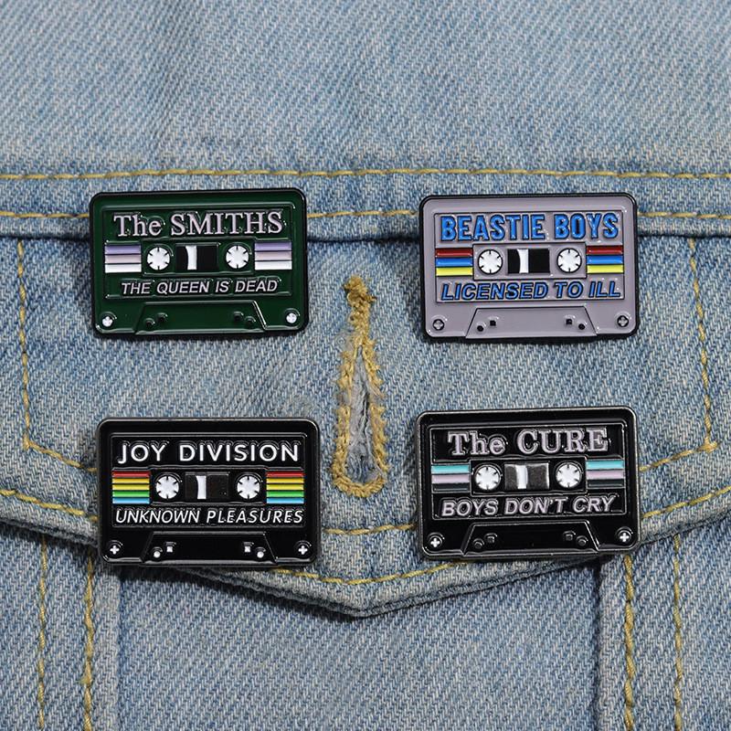 Creative New Style Radio Letter Tape Brooch Cartoon Music Theme Series Alloy Accessory Badge