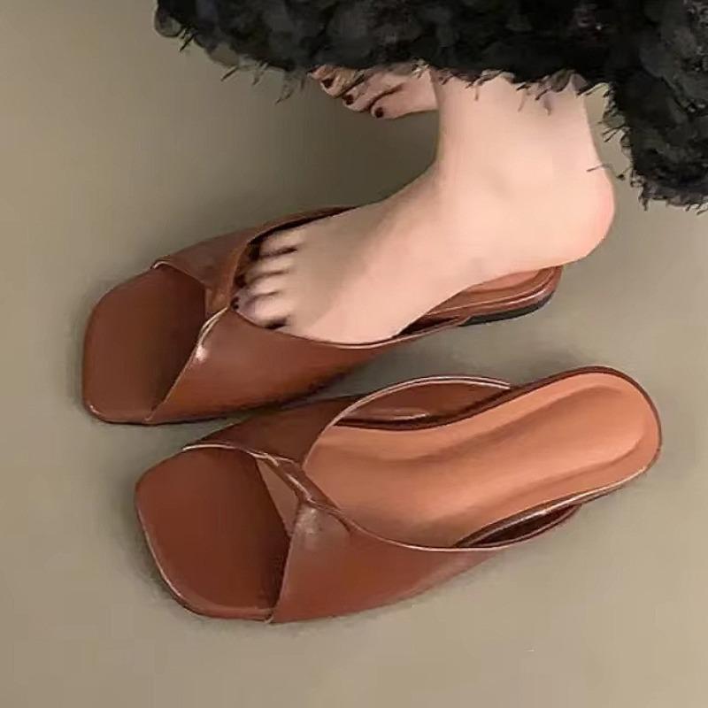 Flats Slippers Women Open Toe Sandals Summer Flip Flops Casual Shoes 2025 Trend Beach Slides New Square Toe Shoes Woman Designer