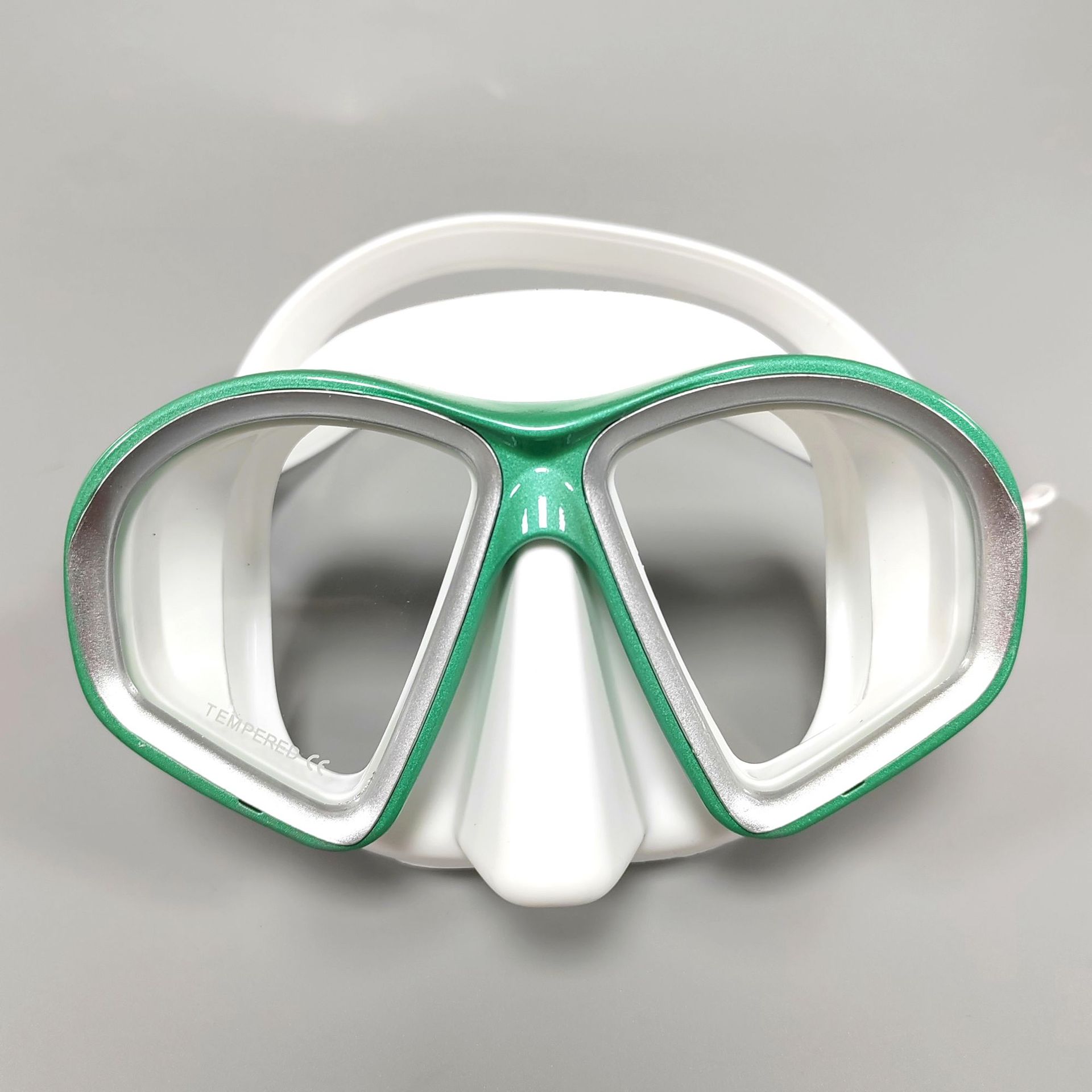 

Очки для дайвинга можно оснастить линзами для близорукости, высокой четкости, водонепроницаемые Average size