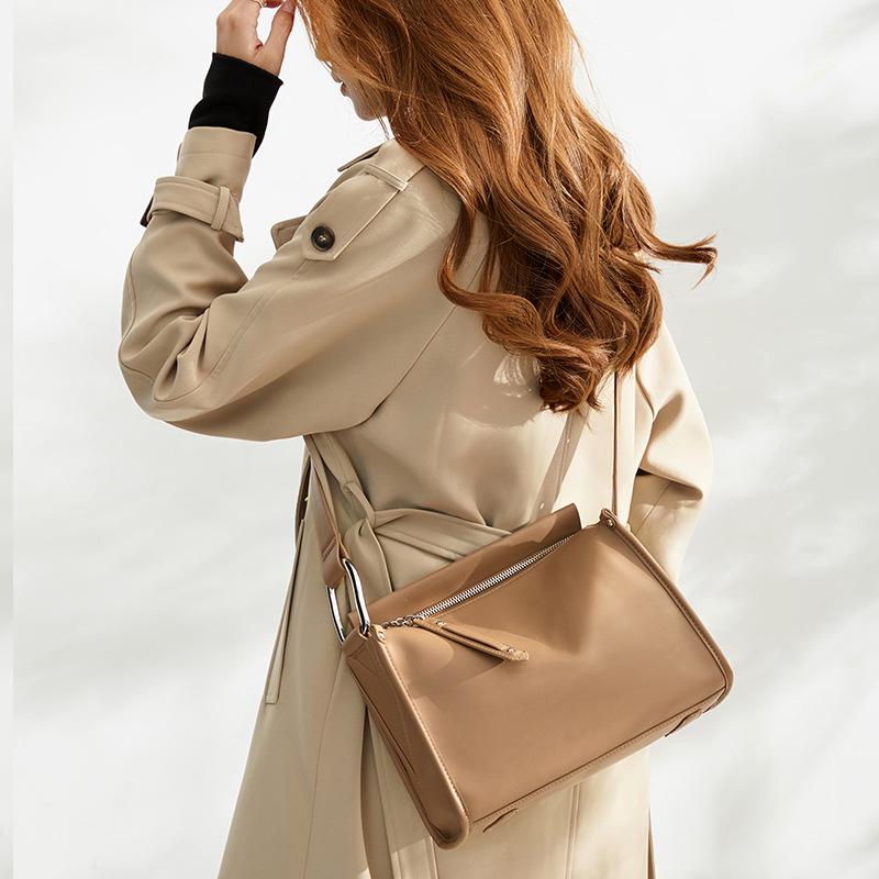 Dámská vintage crossbody taška přes rameno 2024 - High-end, Velkokapacitní, Nišový styl