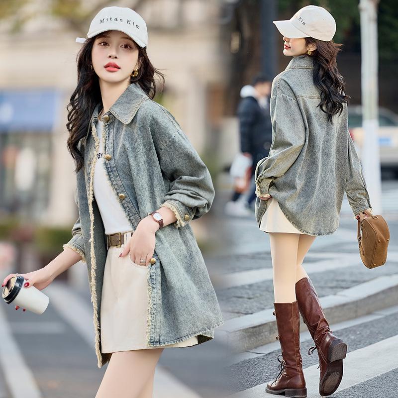 

Весенняя женская джинсовая куртка в стиле ретро 2025 года: Длинный рукав, отложной воротник, свободный крой, потертый с поясом (Y2508) M (90-110 jin)