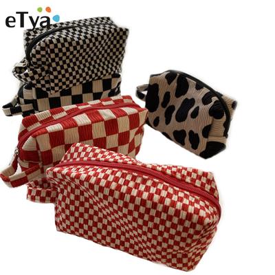 Simpatica borsa per trucco floreale Borse cosmetiche portatili Custodia per pennelli scozzesi con cerniera per donna