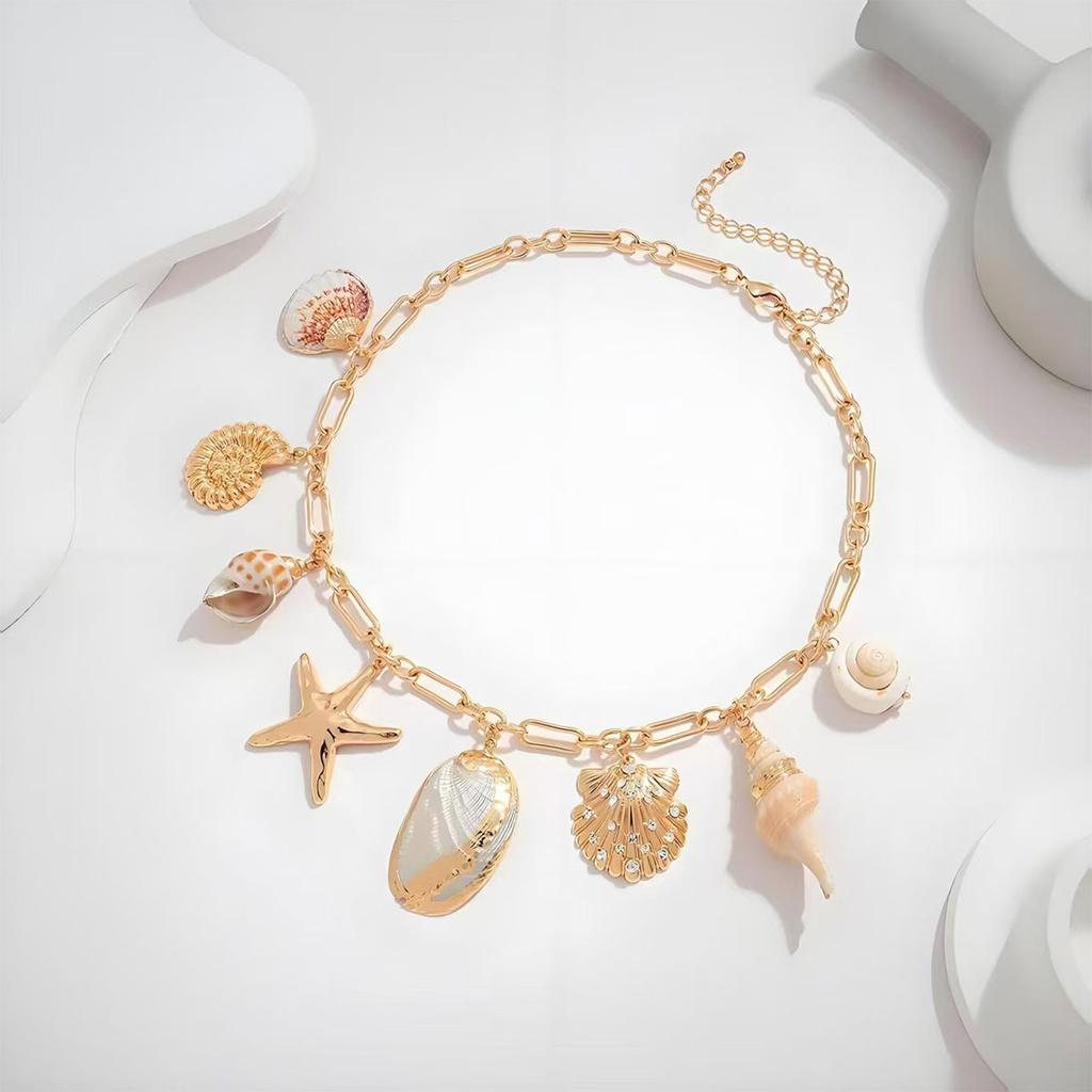 Colar Dourado Conchas e Estrela do Mar Estilo Oceano Colar Feminino - Coleção Elegante Oceano, Hipoalergênico e Anti-desbotamento