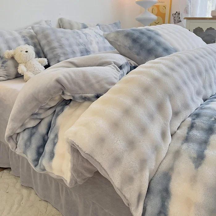 

2025 winter thickened warm big bubble gradual change solid color rabbit plush rabbit velvet milk velvet four-piece bed sheet 1.2m sheet 4pcs