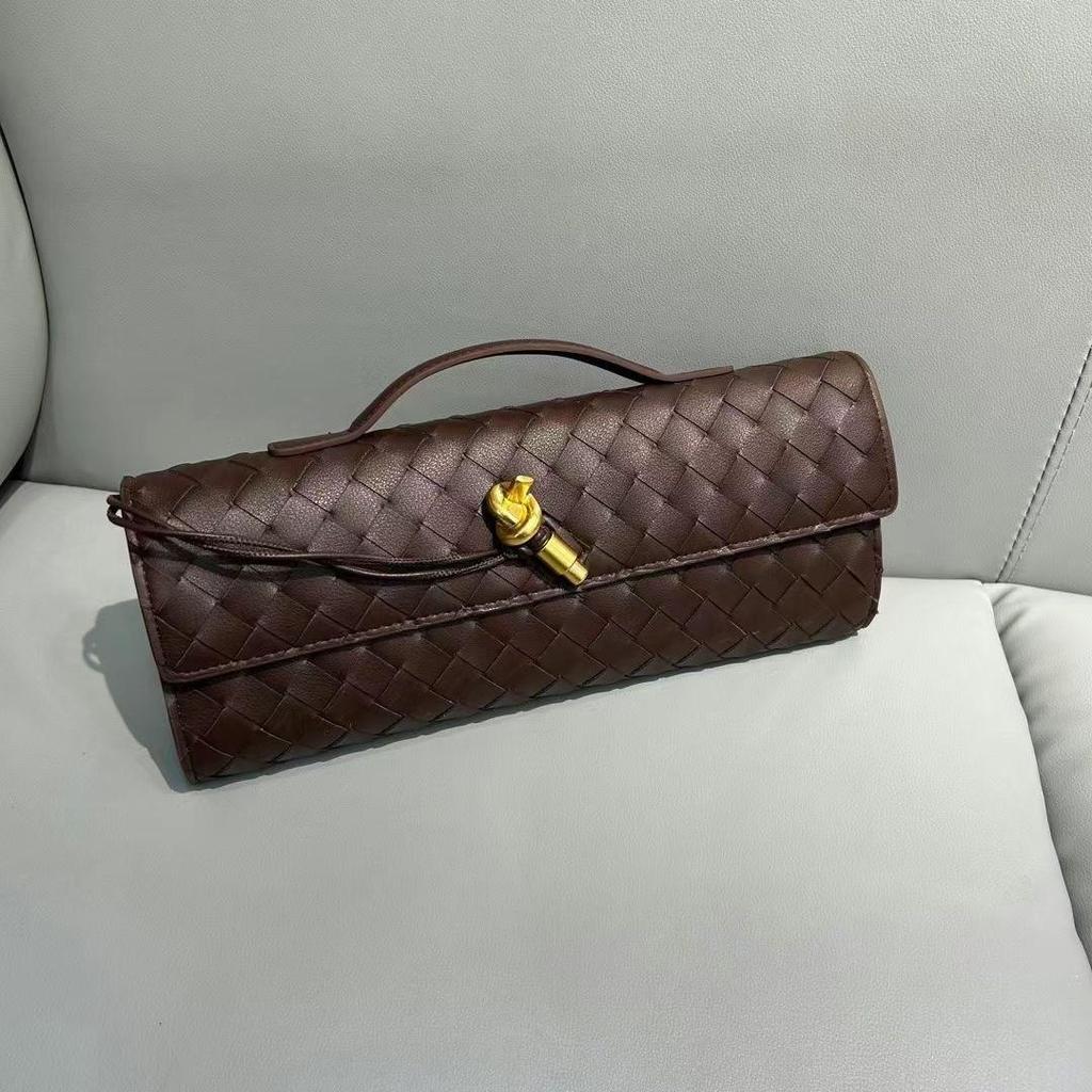 Sac à bandoulière de soirée élégant en cuir de vache tressé 2024