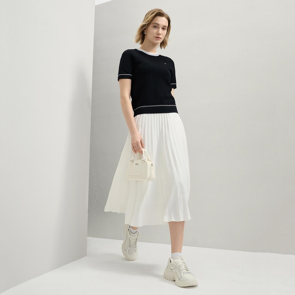 Fila Lifestyle White Series Color Block Fitted Crew Neck Comfortable Versatile Short Sleeve T-Shirt Women Tops Legendary-Blue F11W523401F-NV