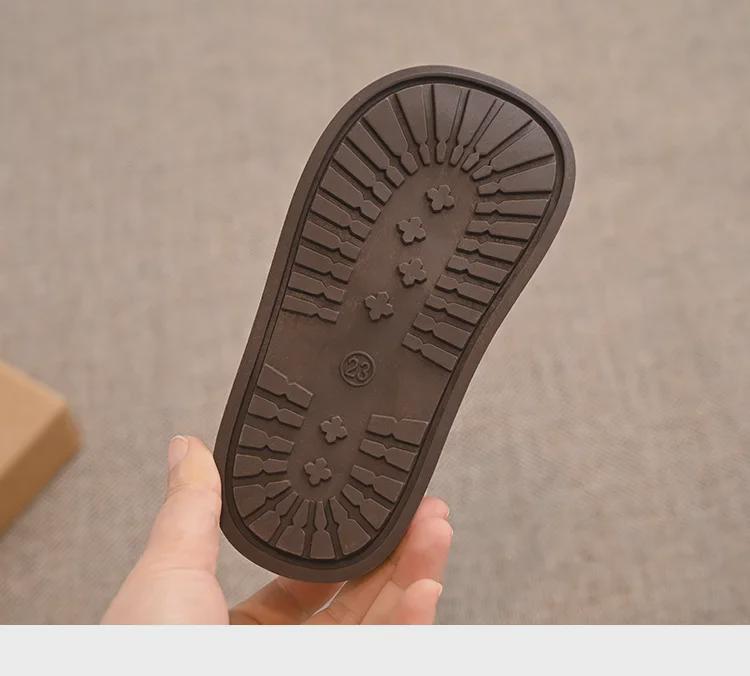 Zimní chlupaté bavlněné boty 2024 s velvetovou podrážkou pro dívky - Krátké, měkké a pohodlné pro děti