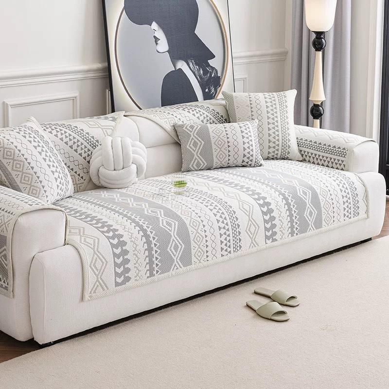 

One Piece of Luxurious Soft and Comfortable Double Sided Solid Color Ice Silk Sofa Cover,Stretch Couch Protector for Living Room 70X70cm серый