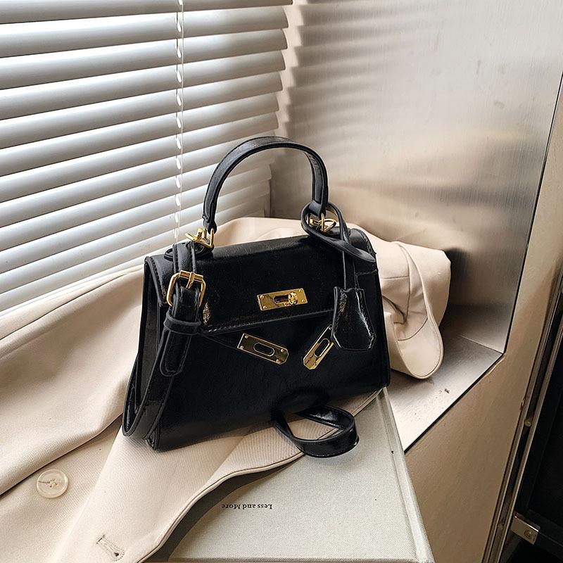 New Fashion Classic Small Lock Portable Shoulder Women's Bag