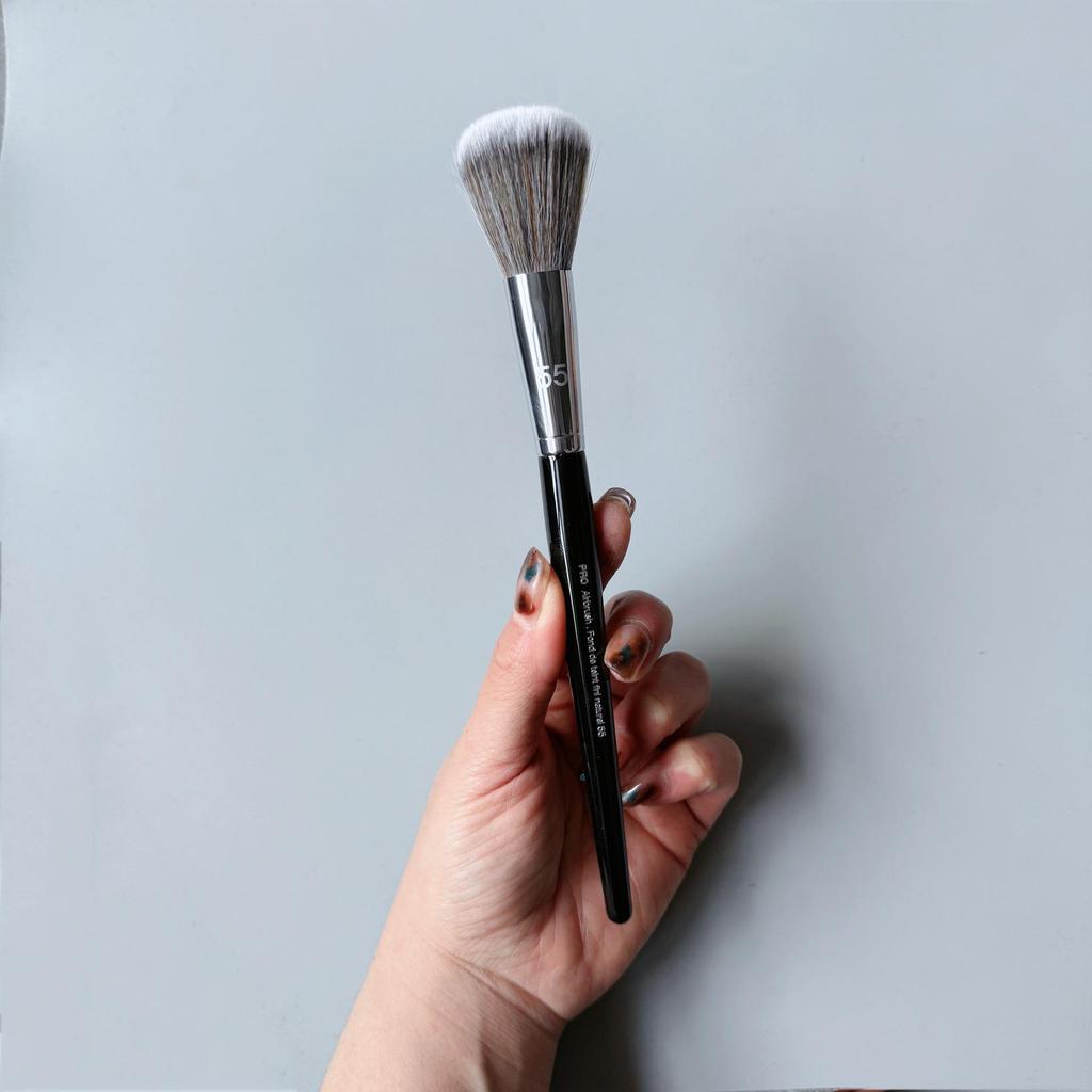 S Series No. 91 Multifunctional Makeup Brush: Loose Powder, Blush, Highlighter, Foundation, Contour.