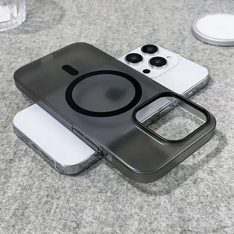 Ice Mist Magnetic Case Suitable for IPhone16promax Matte Phone Case Apple 15 Full-inclusive Ultra-thin PC Protection Case
