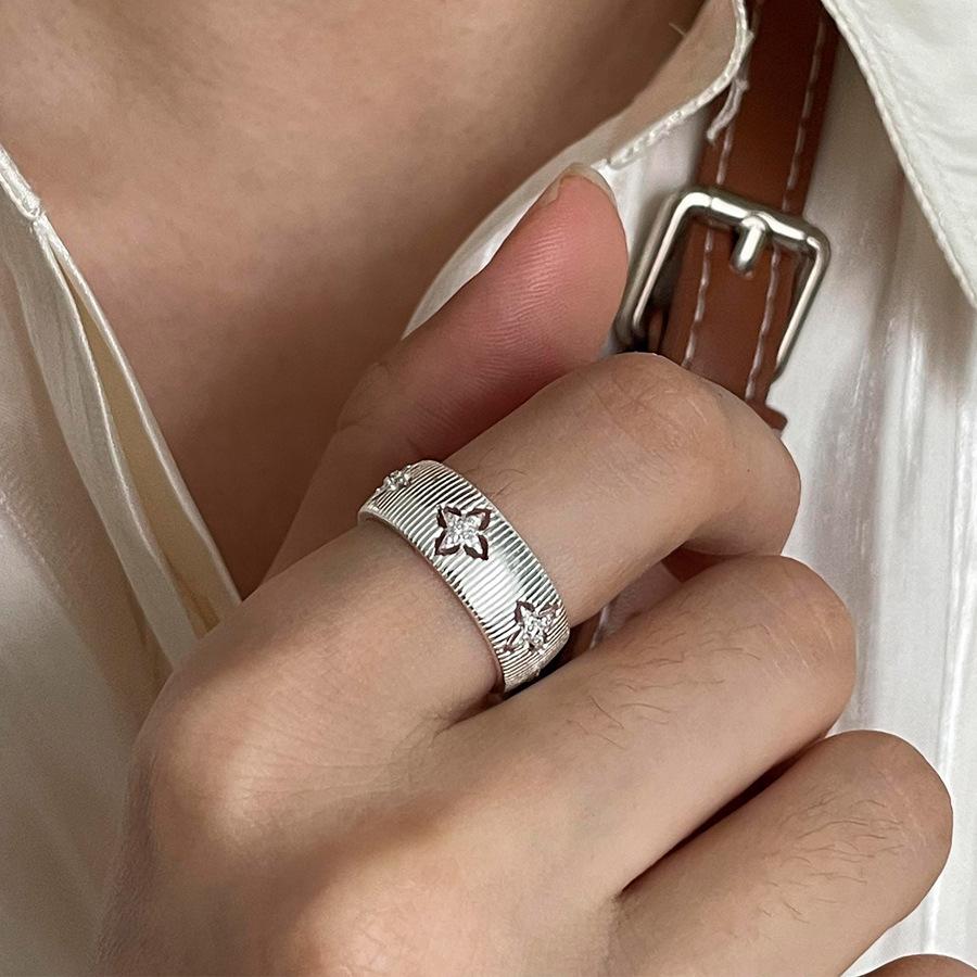 

Elegant Geometric Design Adjustable Ring For Women In Stylish 2024 Fashion J6047