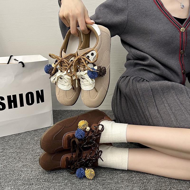 Pine cone new inner height increase retro soft-soled ballet training shoes 2025 new trend breathable Forrest Gump board shoes women