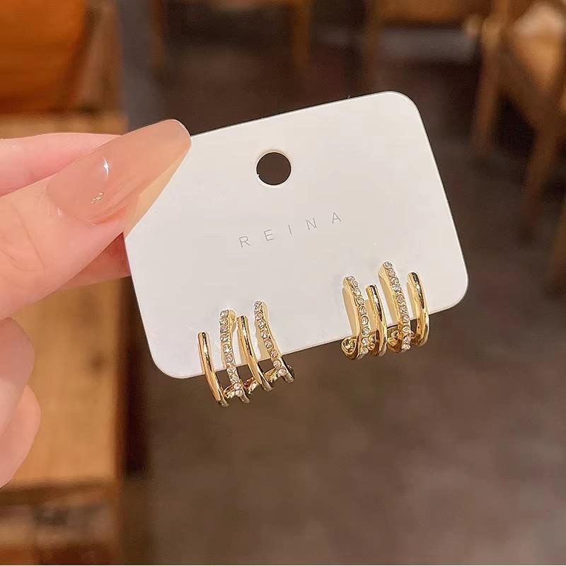 

Full Rhinestone Claw Women s Stud Earrings Seven Lines Unique Hiphop Punk Style Casual Small Earrings for Girls aretes mujer