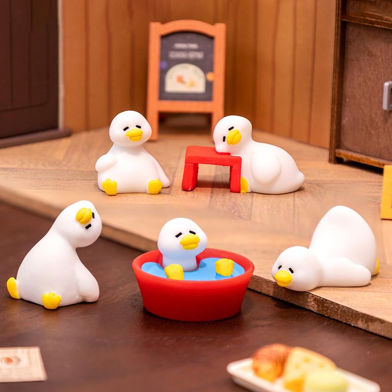 Miniatures Figurines Cute White Duck Animal Micro Landscape Ornaments For Home Desk Decoration Gardening Accessories