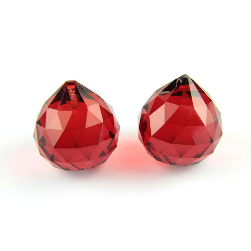 Boules suspendues en cristal K9 de différentes couleurs 15 mm/20 mm/30 mm/40 mm Prismes en verre Boules facettées Feng Shui Décoration d'arbre de mariage de fête d'hôtel