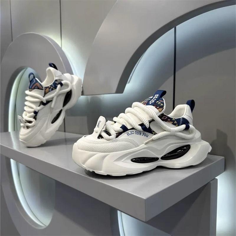 Fashion 2025 New Men's Classic Sneakers Youth Fashion Lightweight Casual Shoes Thick Soled Increased Wear Resistant Running Shoes