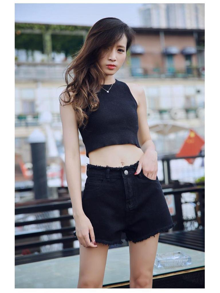High-Waisted Elastic Denim A-Line Shorts for Women - Summer 2026 Collection, Loose Fit, Frayed Hem, Versatile and Slimming Design.