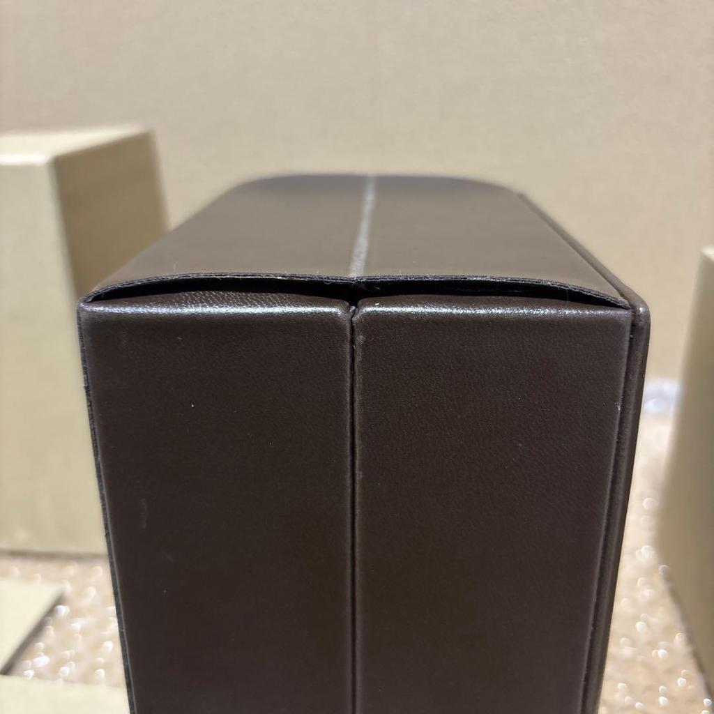 Used BURBERRY Rare Pair Watch Cosmetic Box