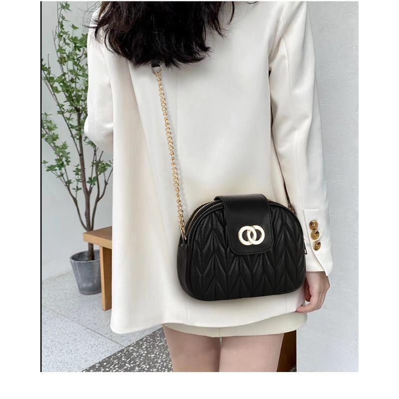 New Summer Small Fragrance Style Bag Fashionable Leather Crossbody Bag for Women Versatile One-shoulder Diamond Circle Bag