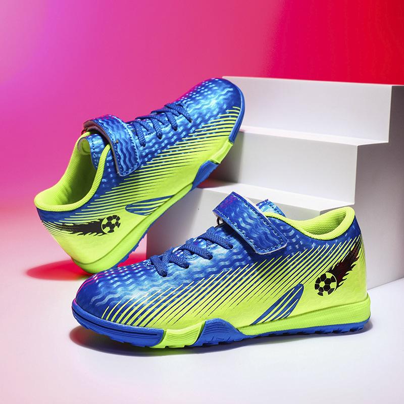 2025 new children's football shoes boys and students girls broken nails Velcro casual game sports shoes