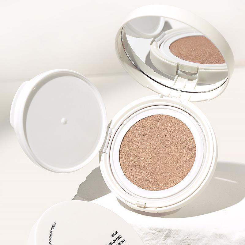 New Ying Tou Cushion Cream: Light, delicate powder with natural hydration, preventing clumps. Ideal for students.