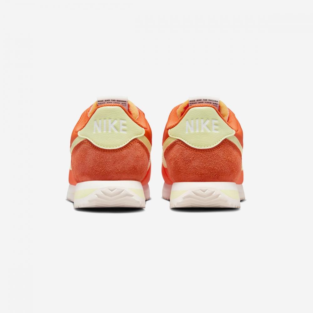 Nike Women S Nike Cortez Txt Cr Hj9612 800