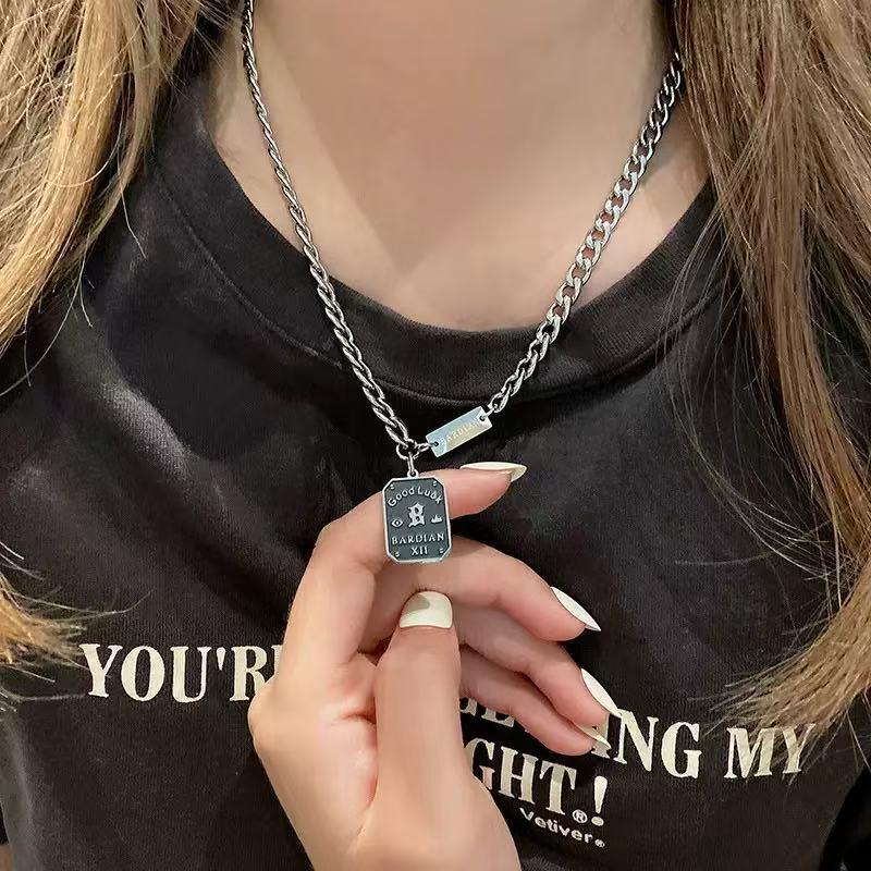 Trendy Unisex Nameplate Necklace - Light Luxury Letter & Cuban Chain