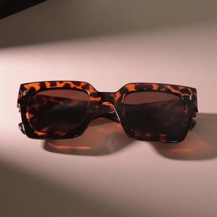 Stylish Square Sunglasses Women Men Vintage Brand Mirror Lens Sun Glasses Female Male Fashion Colors