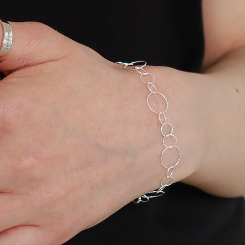 

Less is more silver round chain bracelet free