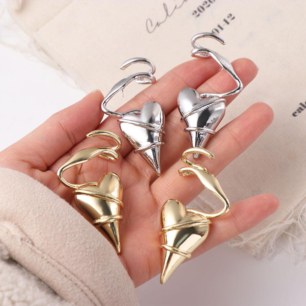 Twined Metal Eardrop Irregular Exaggerated Earrings Fashion Heart Earrings  Women