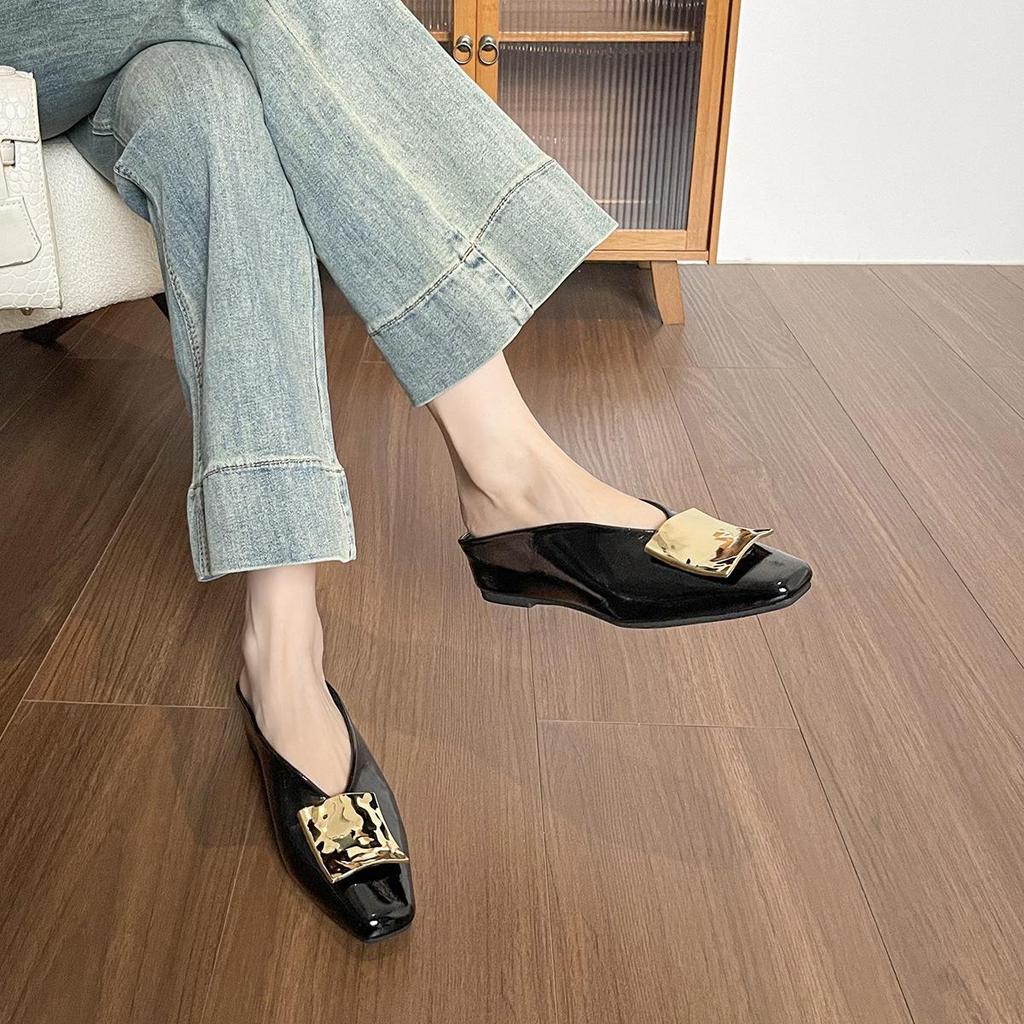 Wei Wei Retro Square Toe Slip-On Women's Sandals with Square Buckle