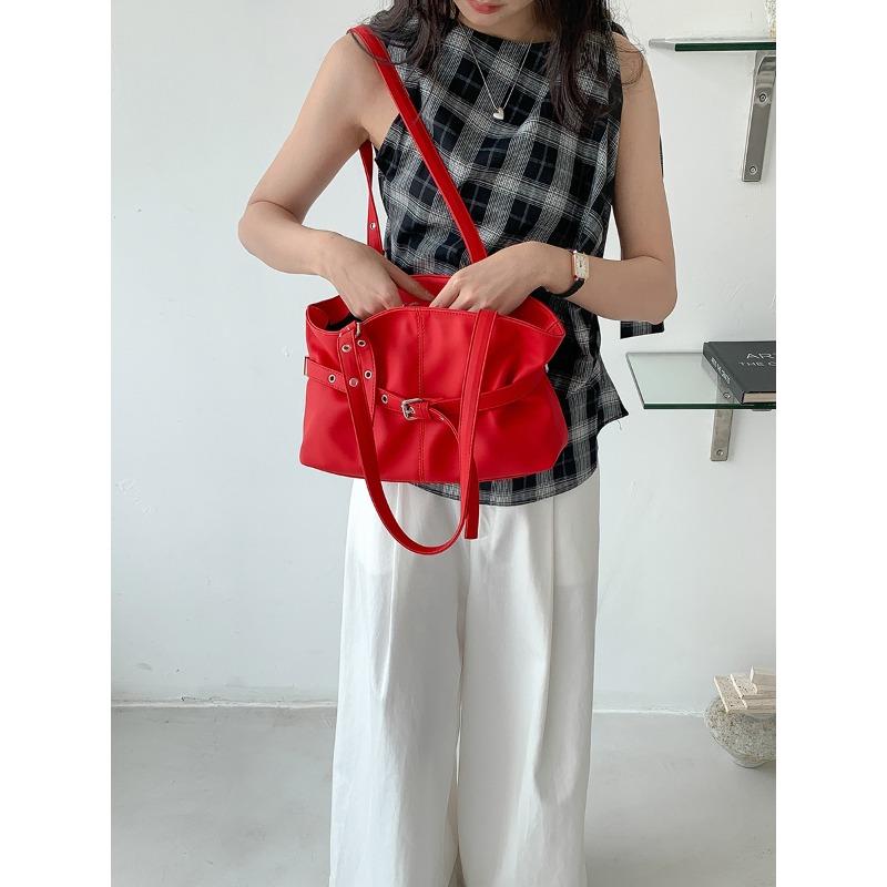 

New shoulder bag women s large-capacity spring and summer commuter big bag fashion minimalist tote bag women красный