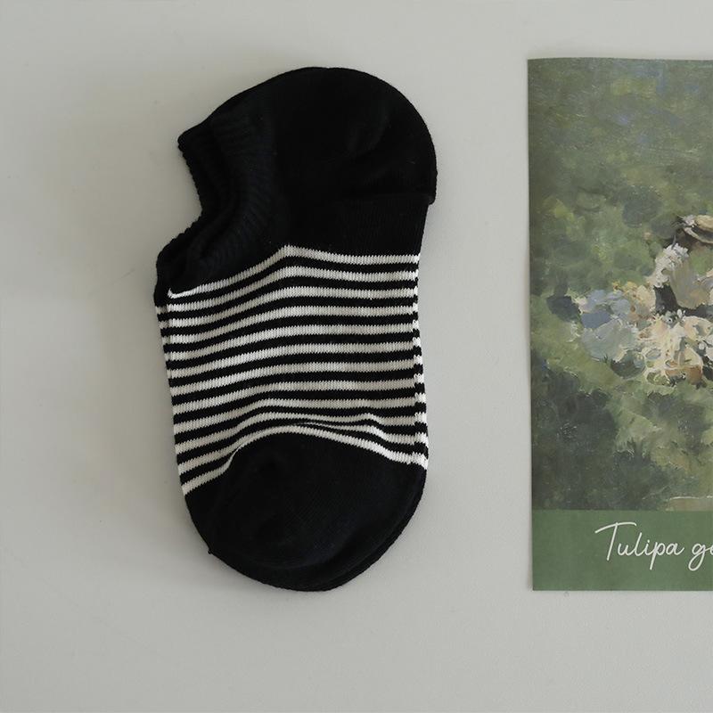 Striped Mid-Leg Socks Ceiling Xiaohongshu Exploration Store Recommended Colored Striped Mid-Length Socks Collection