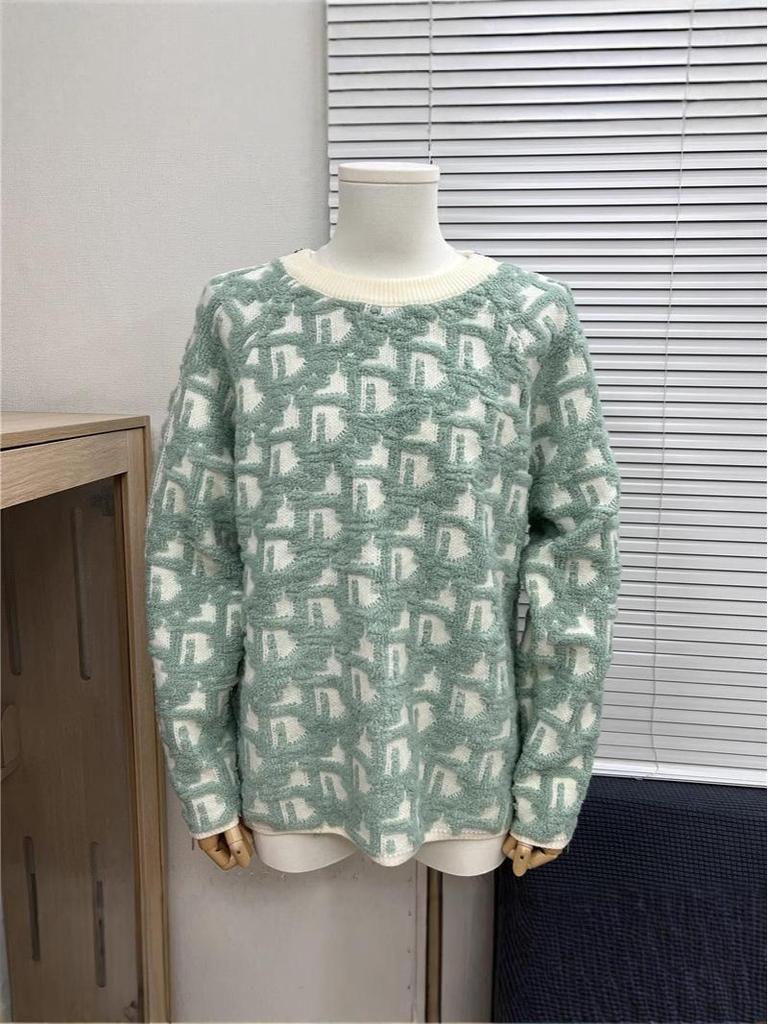 High-Quality Heavy Duty 3D Jacquard Monogram Logo Round Neck Sweater
