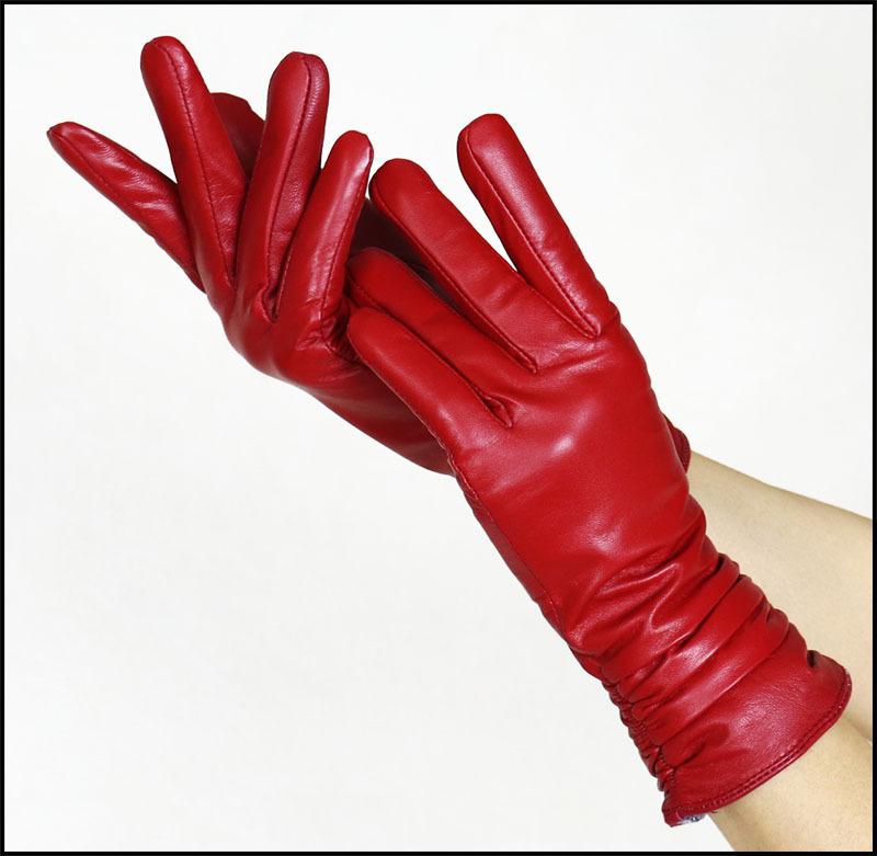 High-end Women's Long Black Leather Gloves - Touchscreen, Warm, Plus Velvet, for Autumn/Winter