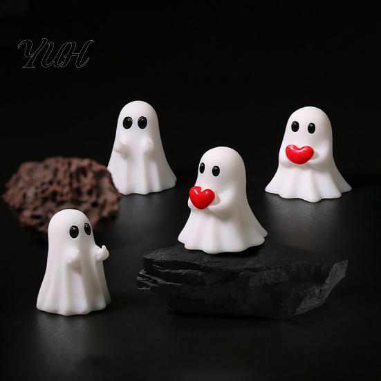 Decorative Holiday Miniatures 3Pcs Mini Ghost Figurines for Halloween Decorations, Resin Middle Finger And Small Dolls Centerpieces Heart Ornaments