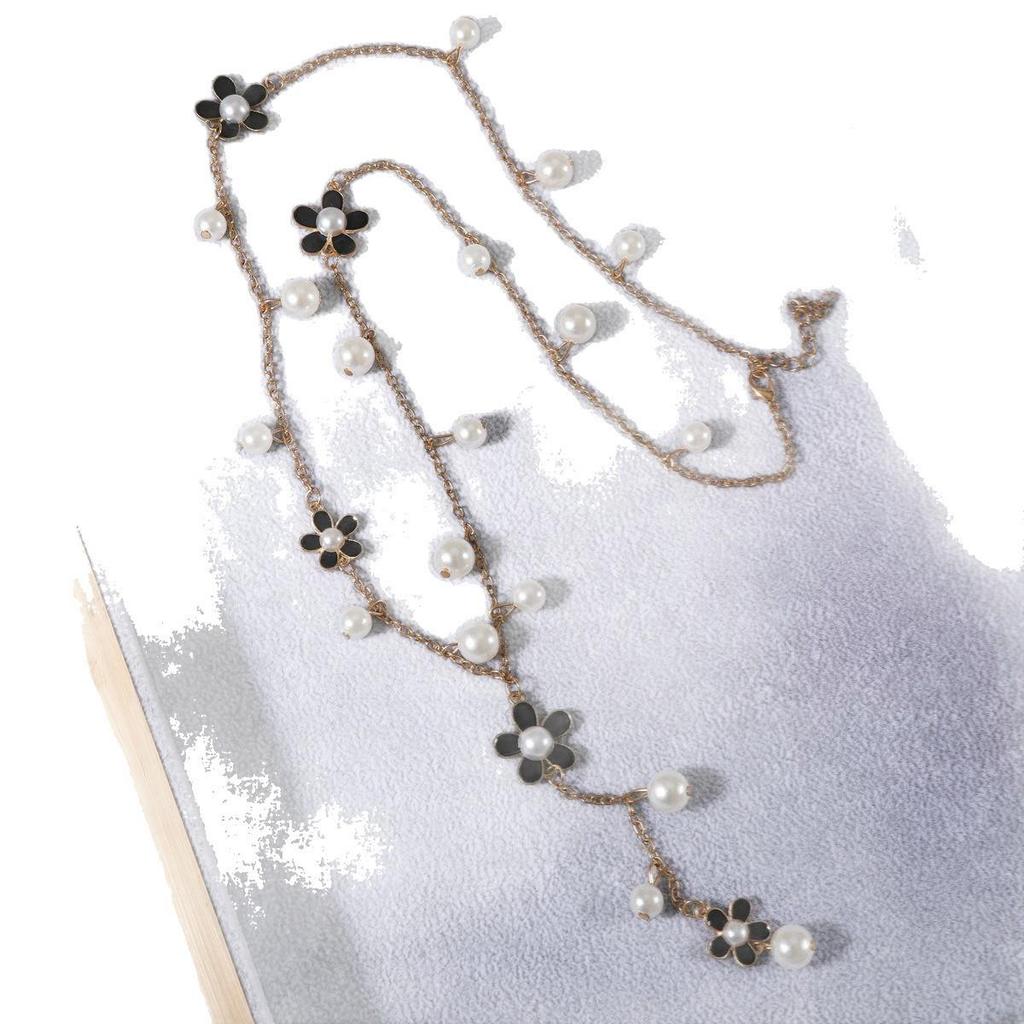 Korean Style Floral Tassel Sweater Chain: Luxurious Long Necklace for Autumn and Winter