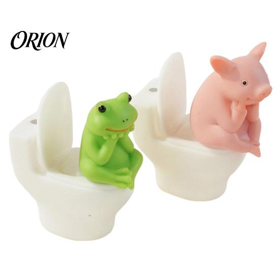 Cute Desk Decompression Ornaments 2Pcs Resin Meditation Pig And Frog Figurines, Funny Toilet Animal Ornament for Desktop Exquisite Crafts Decor
