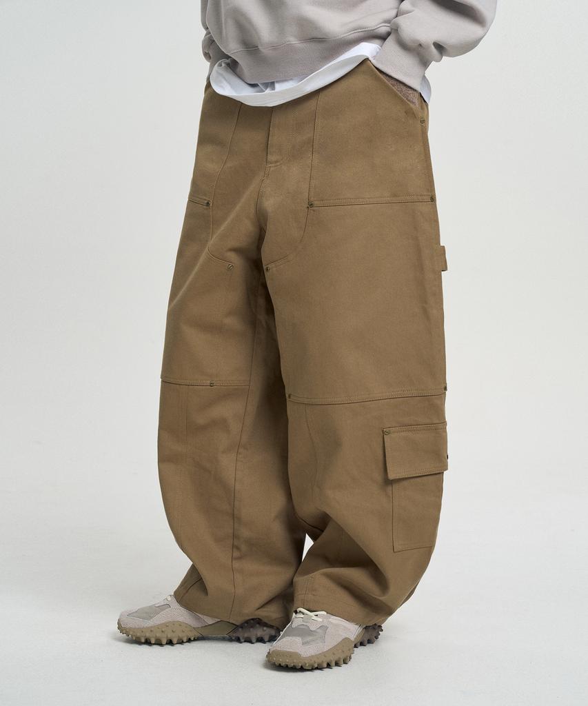 MOO Under Cargo Carpenter Pants - Deep Beige