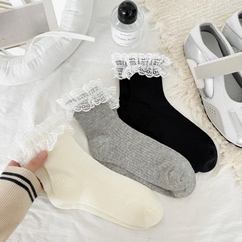 Spring and Summer Combed Cotton Boneless Thin Breathable Socks for Girls, Cute and Versatile Lace-trimmed Short Stockings