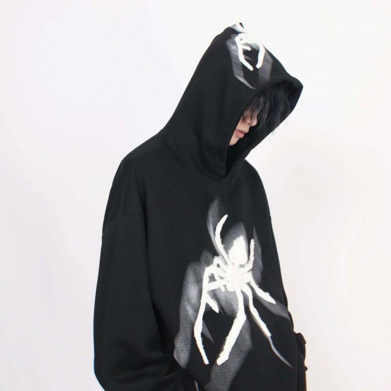 Felpa con Cappuccio Stampa Ragno Donna Streetwear Vestibilità Larga con Dettaglio Bottone Fondo Spaccato Stile Hip Hop