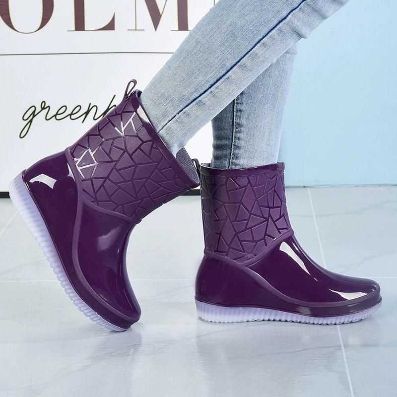 Gelee Anti-Rutsch Dicke Regenstiefel für Damen Im Sommer, Tragen von Verschleißfesten Regenstiefeln mit Kurzen Ärmeln und Modischen Wasserdichten Überschuhen
