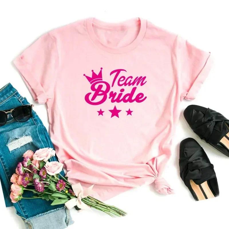 Bachelorette Party Tshirt Love Heart Team Bride Squad Tshirt Bridal Shower Top Bachelor Hen Party Wedding EngageUnisext