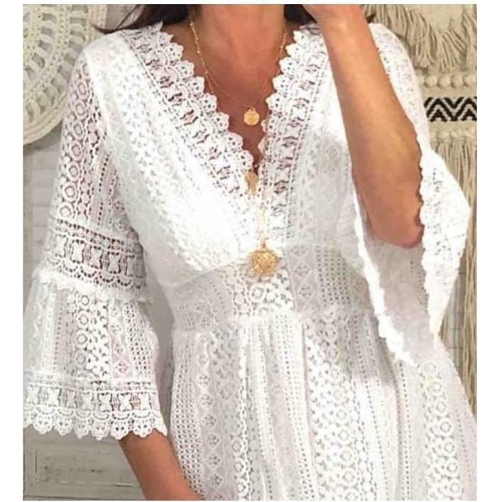Spitzen-Abendkleid mit V-Ausschnitt und ausgestellten Ärmeln für Frühling 2023
