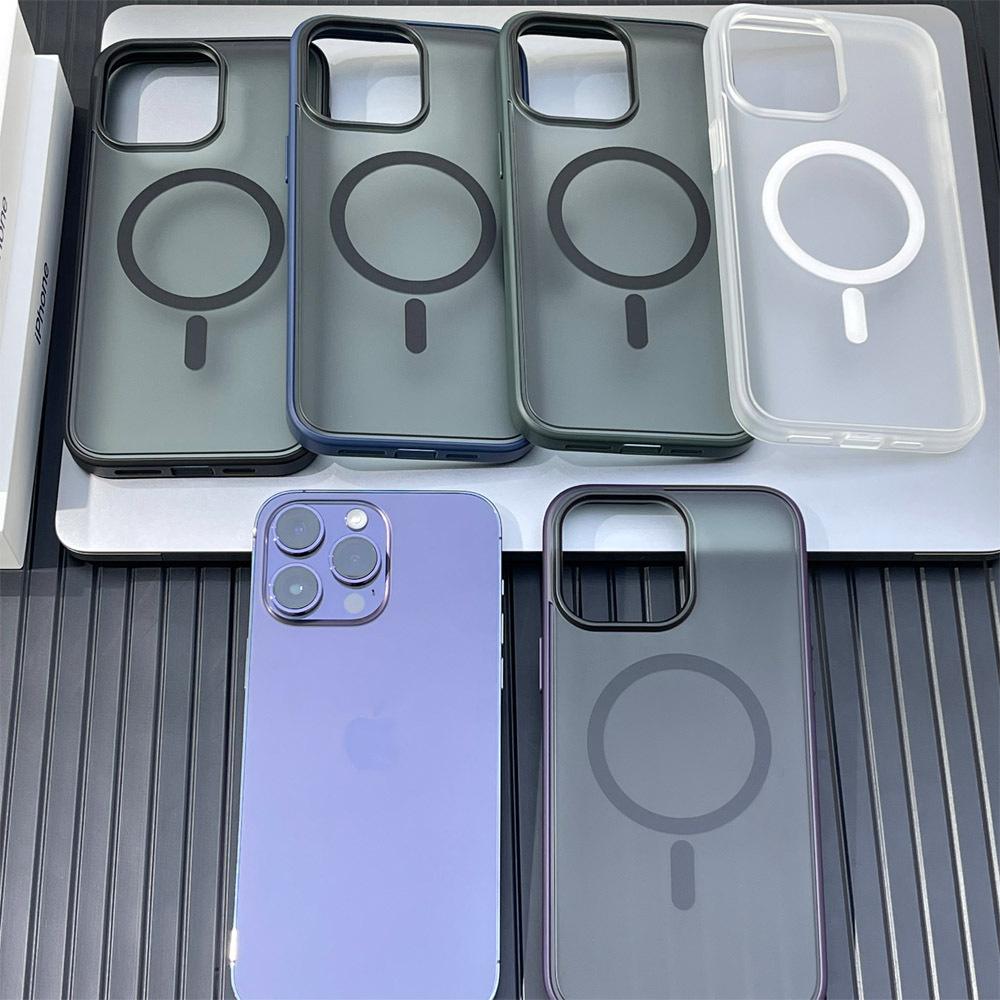 Skin magnetic mobile phone case is suitable for Apple 11 oil injection iphone11pro max matte 11 anti-drop mobile phone case.